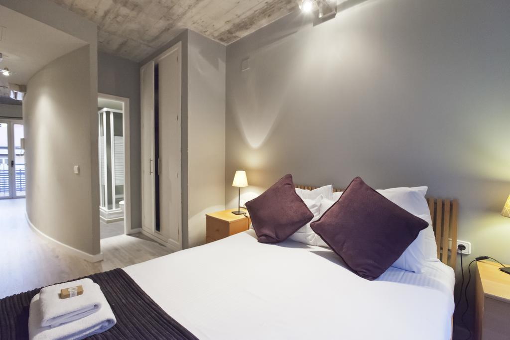 Borne Lofts Apartment Barcelona Bagian luar foto