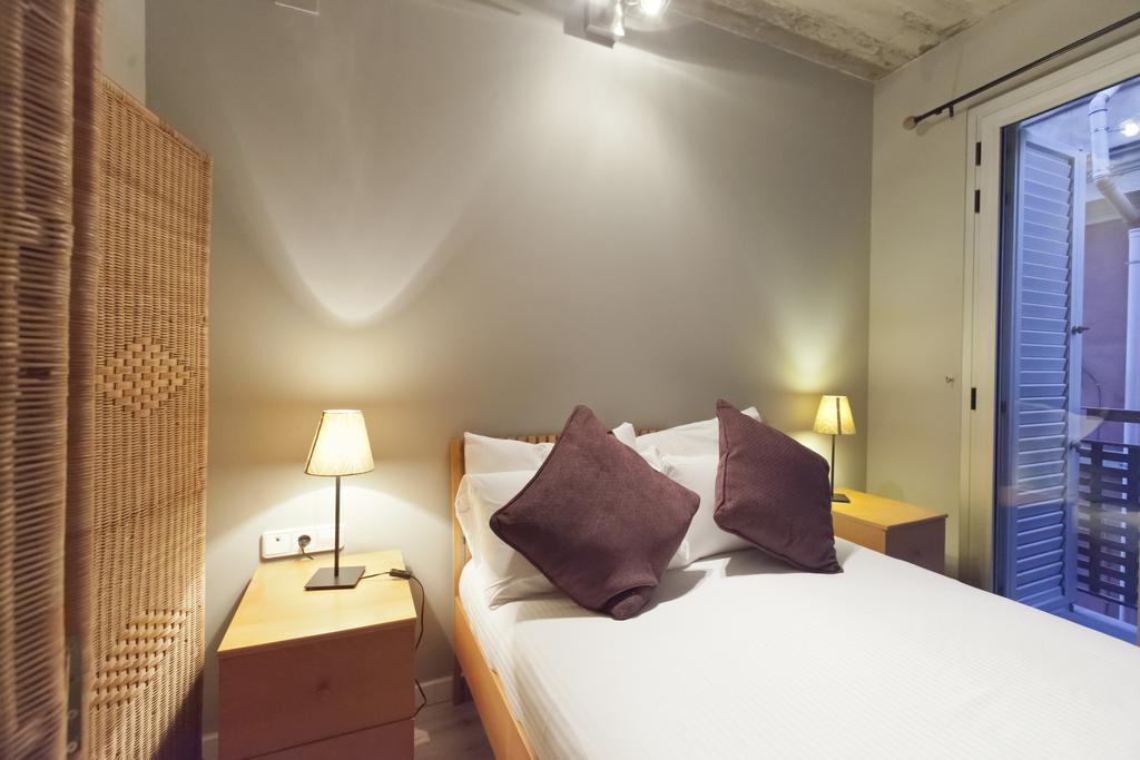Borne Lofts Apartment Barcelona Bagian luar foto